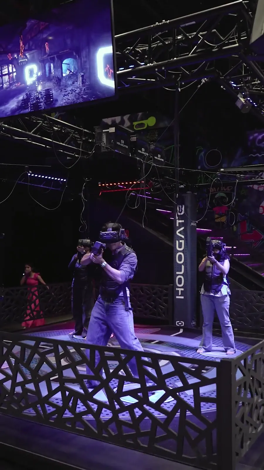 Hologate VR squad